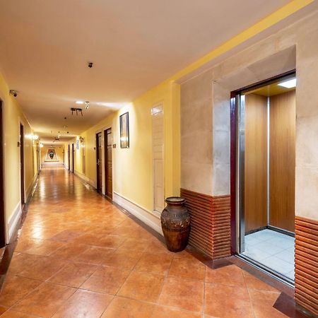 Royal Ivory Sukhumvit Nana Hotel Bangkok Eksteriør billede