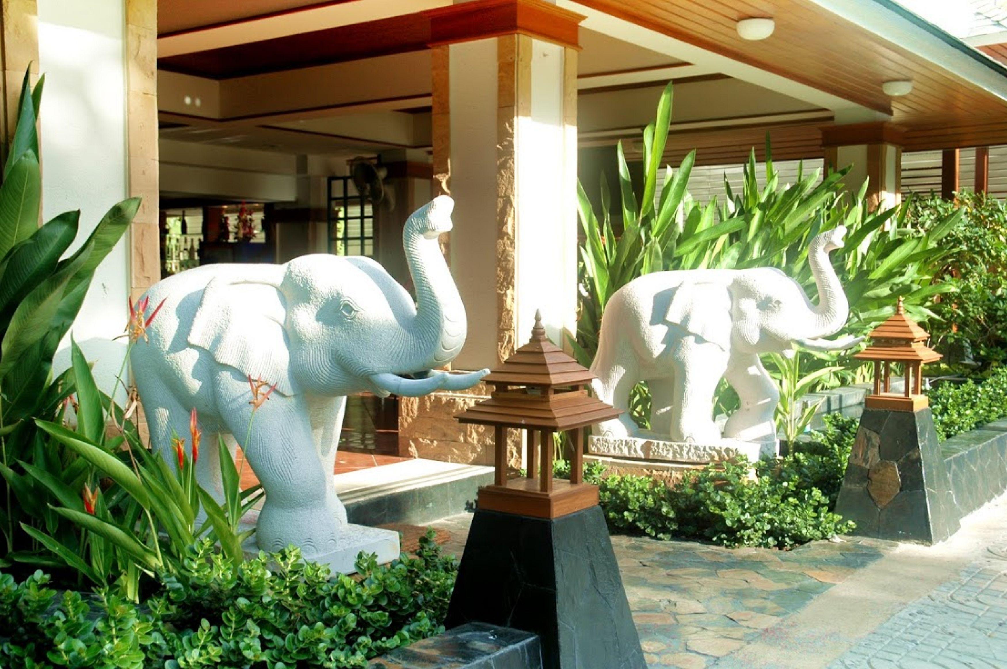 Royal Ivory Sukhumvit Nana Hotel Bangkok Eksteriør billede