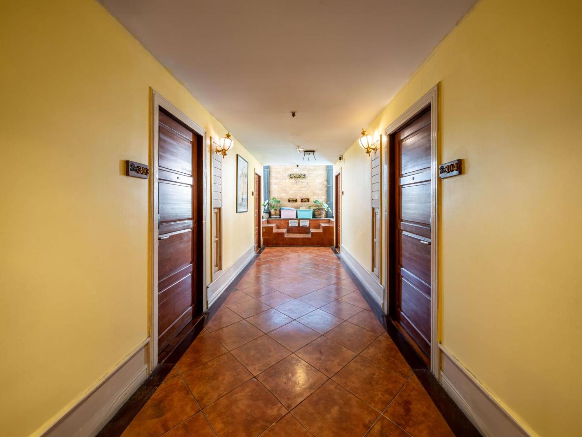 Royal Ivory Sukhumvit Nana Hotel Bangkok Eksteriør billede