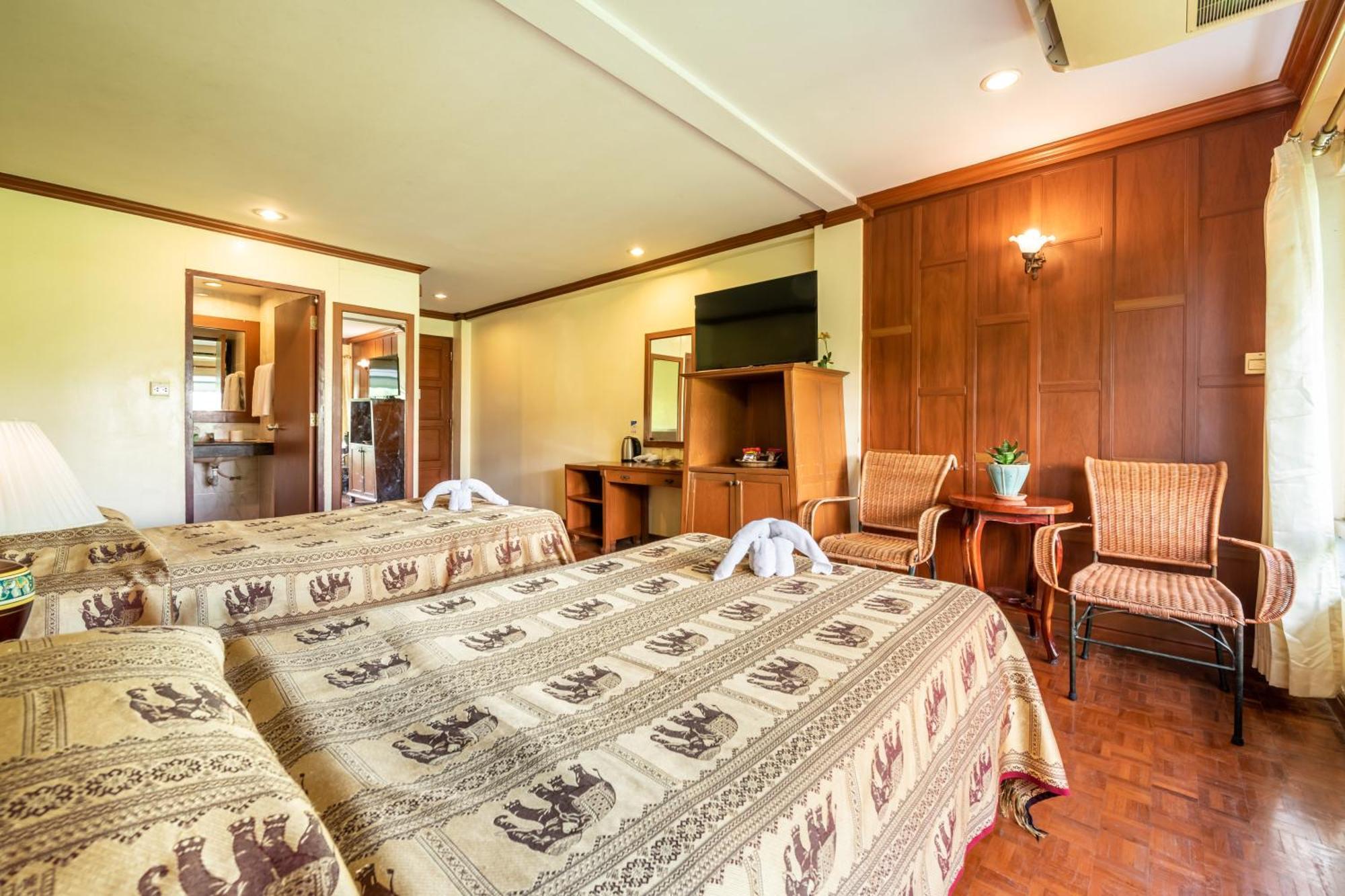 Royal Ivory Sukhumvit Nana Hotel Bangkok Eksteriør billede